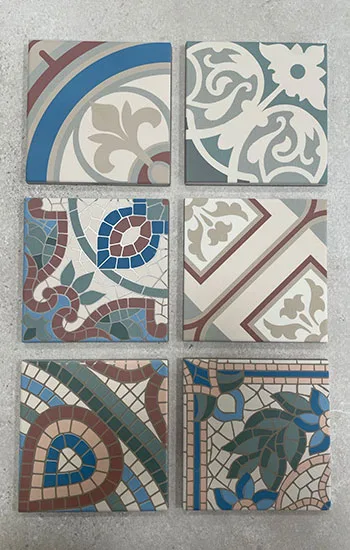 Klassieke patroontegels 15x15 cm in 8 verschillende decors, ideaal voor een authentieke vloer met karakter. Combineer met bijpassende effen tegels voor een boord of tegeltapijt in hal, keuken of badkamer. Ontdek deze keramische patroontegels bij Top Tegel 04 in West-Vlaanderen en laat je inspireren in onze toonzaal.
