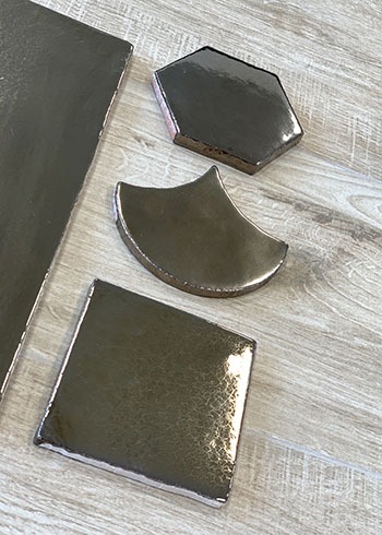 Keramische zelliges goud in verschillende formaten. 10x10cm, 13x13cm, 20x20cm, hexagon, en rechthoekig 7.5x15, 10x20 en 10x30cm.