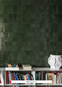 Kleine tegels 10x10cm van Marazzi in outlet bij Top Tegel 04 in West Vlaanderen. Kom langs voor meer aanbiedingen en promoties in keramische zelliges.