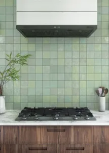Kleine tegels 10x10cm van Marazzi in outlet bij Top Tegel 04 in West Vlaanderen. Kom langs voor meer aanbiedingen en promoties in keramische zelliges.