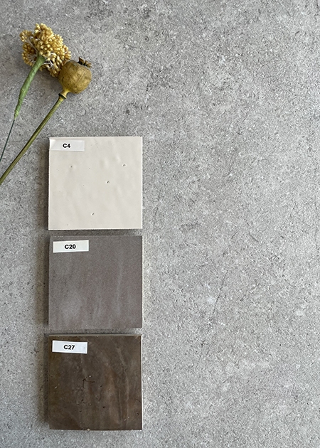 Kom langs naar ons tegelhuis in West Vlaanderen, voor meer inspiratie en trends in handgemaakte rustieke wandtegels in beige, taupe of greige