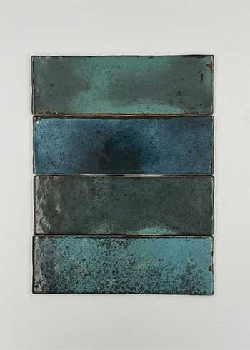 spatwand tegels in petrol blauw, 6.5x20cm. Kunnen zowel als achtherwand in de keuken, douche muur of in het toilet geplaatst worden. 