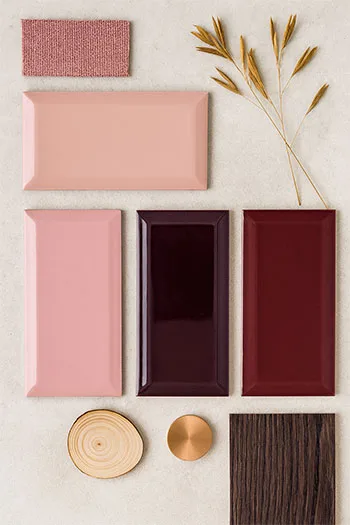 Moodboard met verschillende kleuren roze metrotegels, deze biselado wandtegels met schuine kanten zijn te koop bij Top Tegel 04 in Geluveld, zonnebeke. 