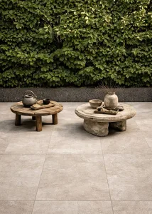 Te koop in de outlet terrastegels: Taupe natuursteenlook keramische terrastegels 60x60cm voor stadstuin, oprit of tuinpad.